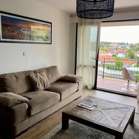 T3 - Centre - 75m2 - 2 Sdb - Parking - Calme Apartment