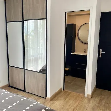 T3 - Centre - 75m2 - 2 Sdb - Parking - Calme Apartment *