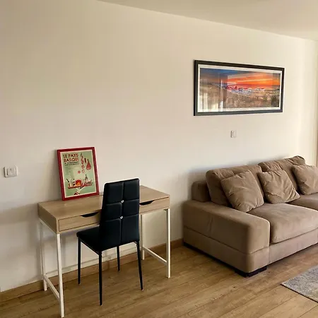 T3 - Centre - 75m2 - 2 Sdb - Parking - Calme Daire Anglet