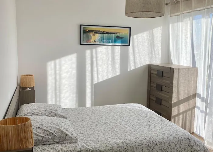 T3 - Centre - 75m2 - 2 Sdb - Parking - Calme Anglet